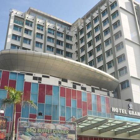 Hotel Granada Johor Bahru Exteriör bild