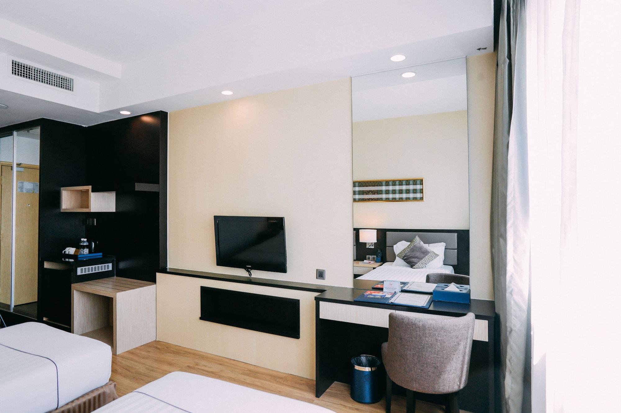 Hotel Granada Johor Bahru Exteriör bild