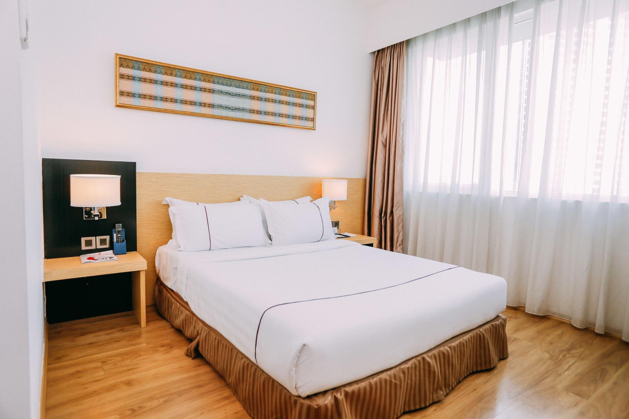 Hotel Granada Johor Bahru Exteriör bild