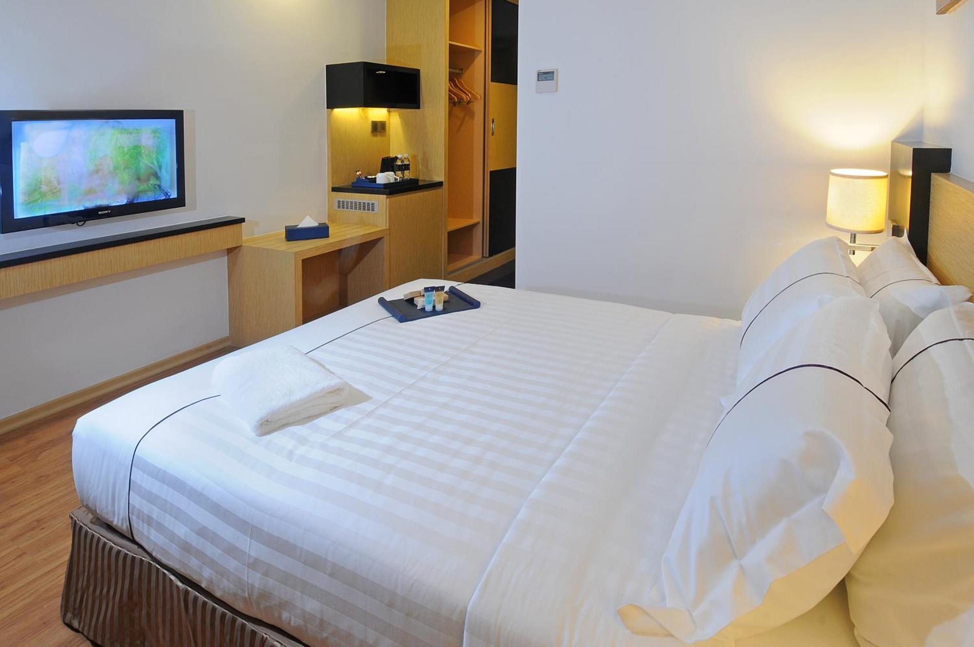 Hotel Granada Johor Bahru Exteriör bild