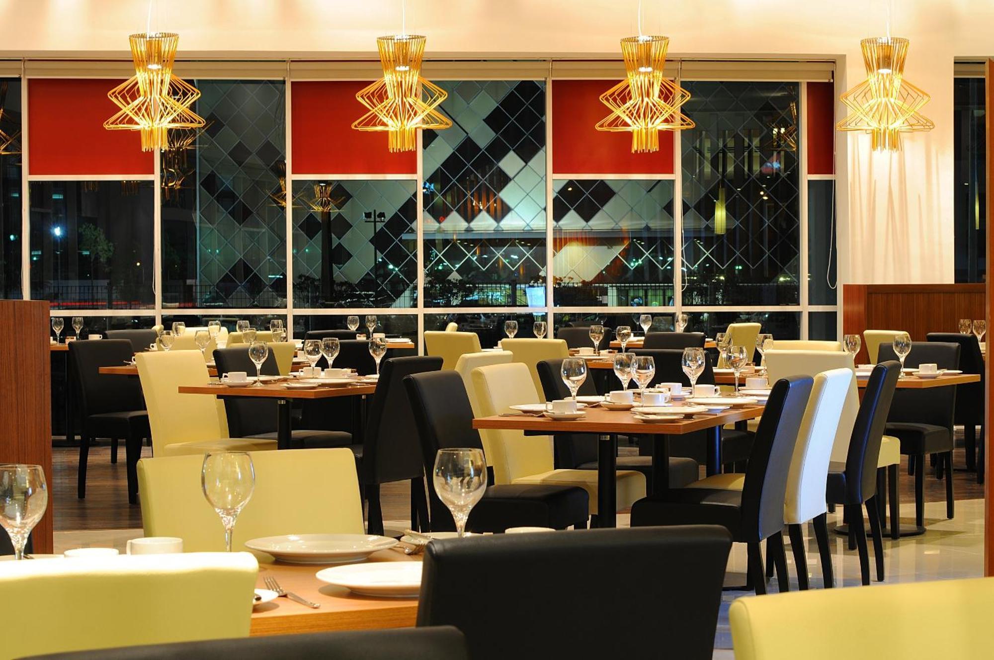 Hotel Granada Johor Bahru Exteriör bild