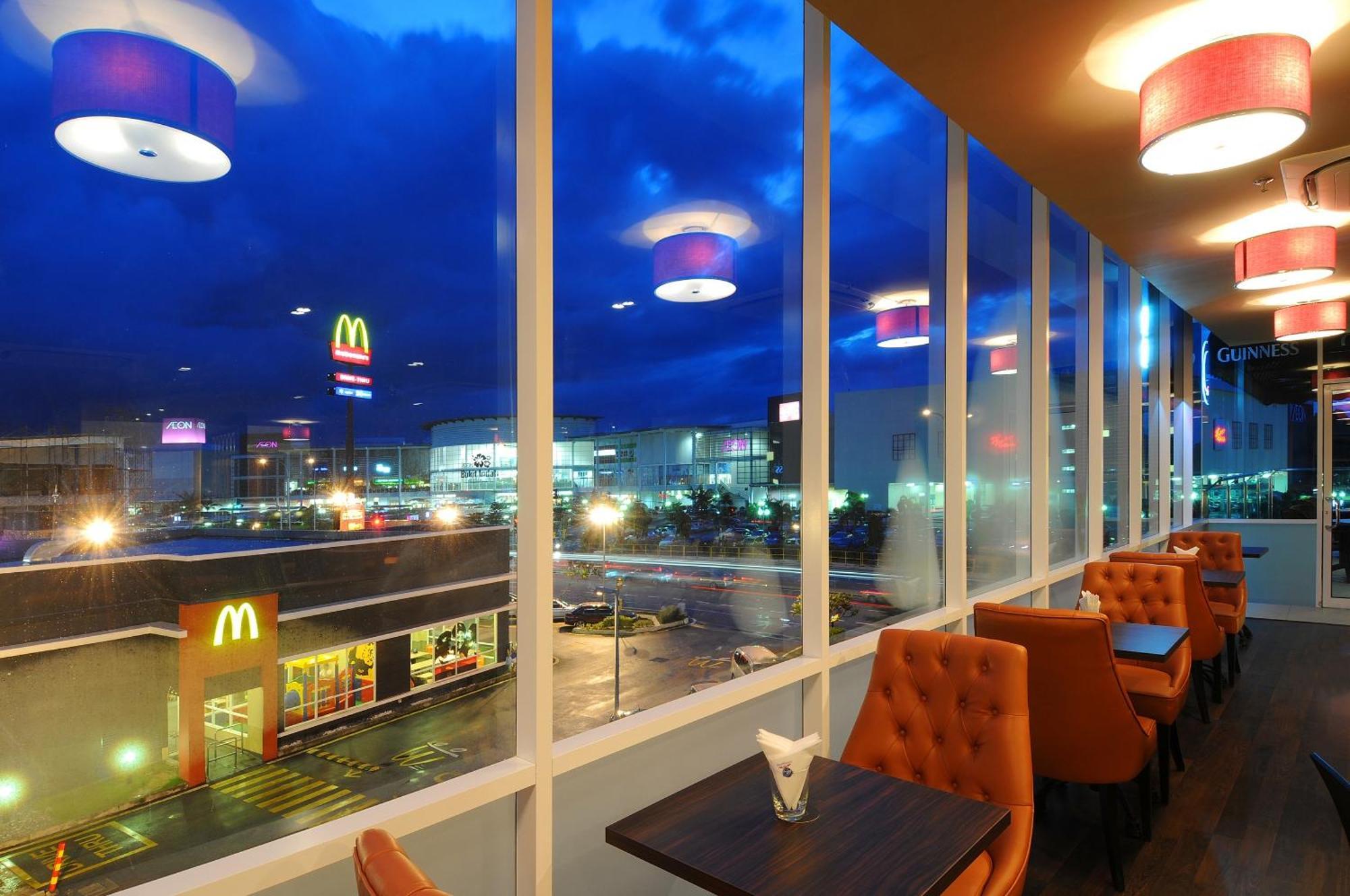 Hotel Granada Johor Bahru Exteriör bild