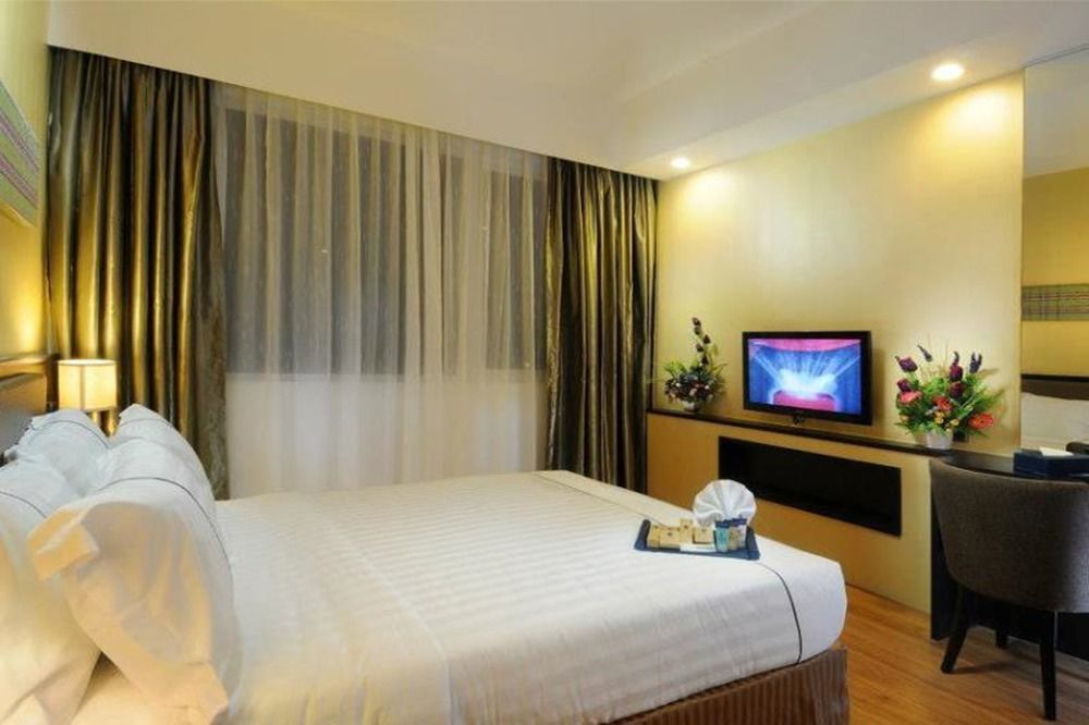 Hotel Granada Johor Bahru Exteriör bild