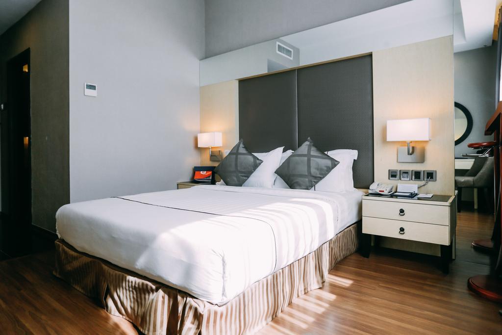 Hotel Granada Johor Bahru Exteriör bild