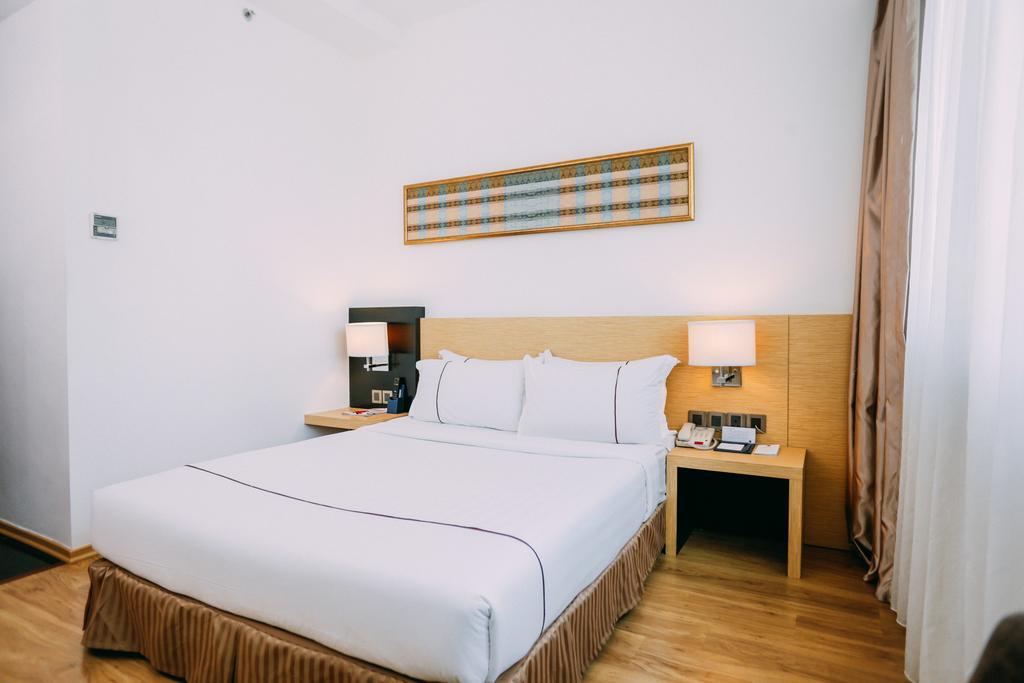 Hotel Granada Johor Bahru Exteriör bild