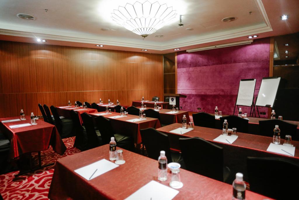 Hotel Granada Johor Bahru Exteriör bild